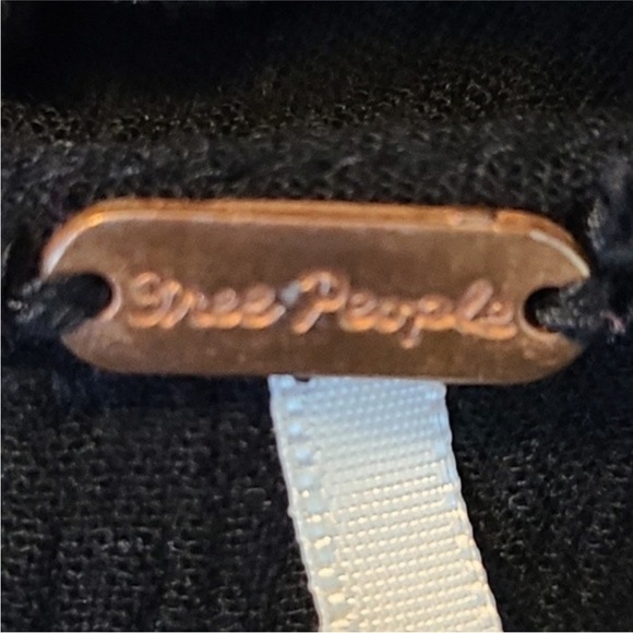 Free People NWOT size S/P long sleeve black tiered dress with keyhole front tie - Picture 10 of 12